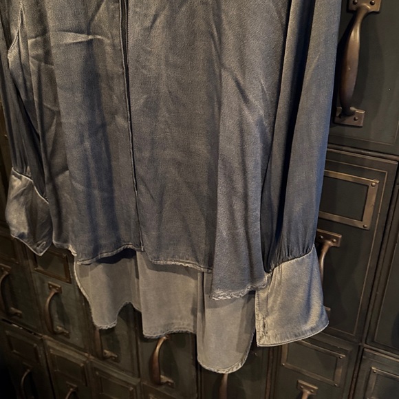 XCVI Shirt - Picture 5 of 6